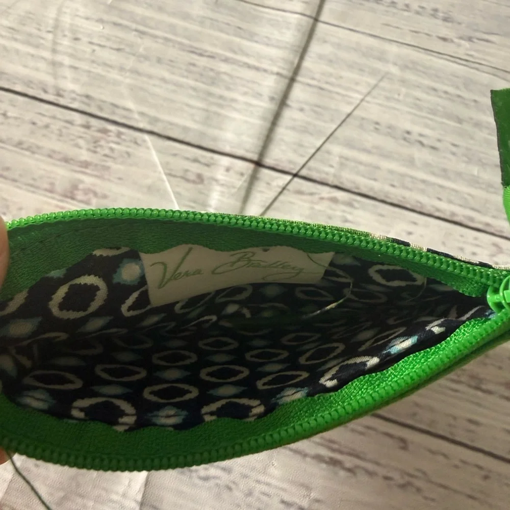 Vera Bradley Retired Cupcakes Green ID Card Holder Zip Wallet Key Chain Ring